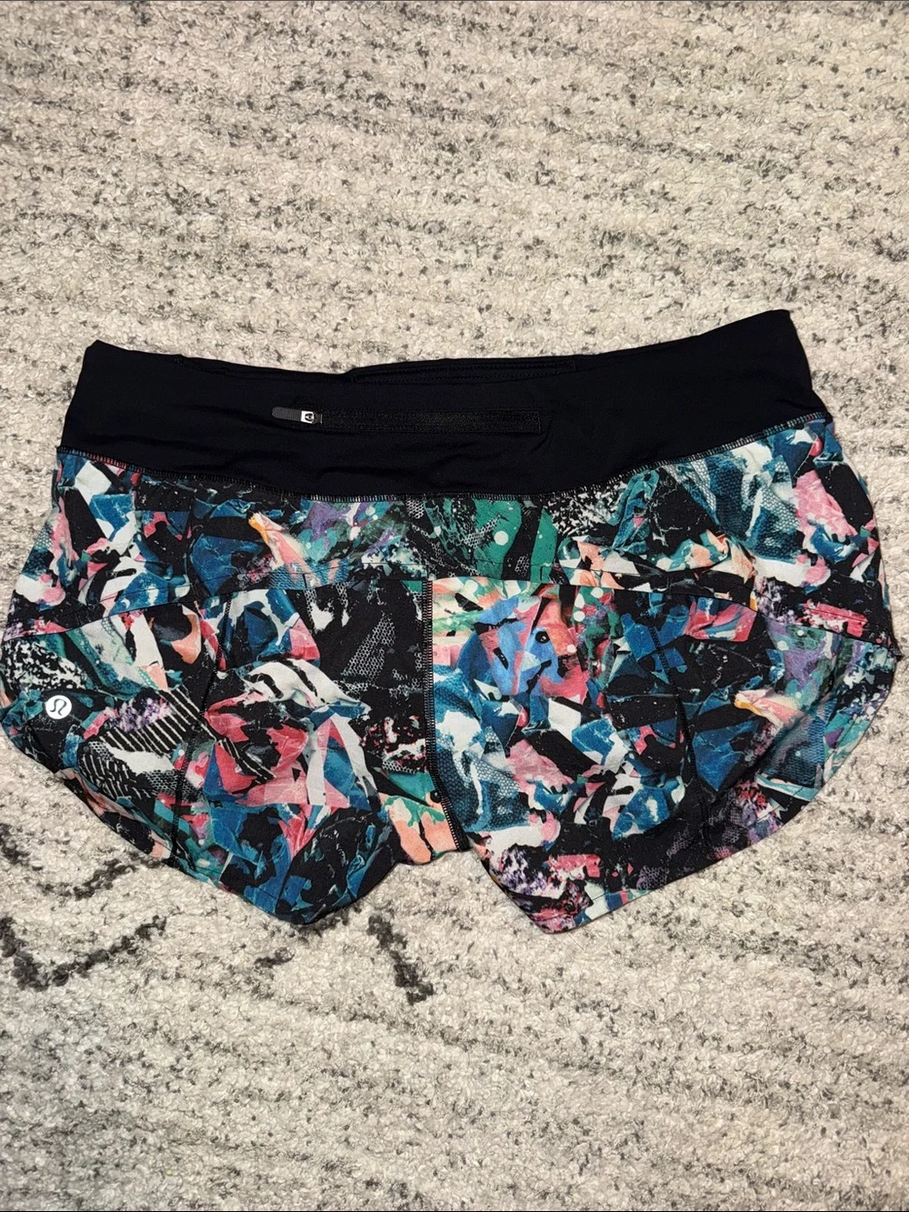 Lululemon Women’s Multicolor Printed Running Shorts - Black Waistband